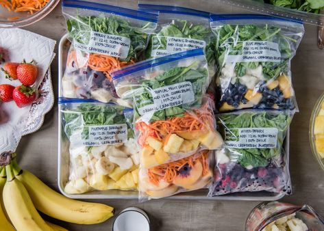 Breakfast is a breeze with these make-ahead smoothie packs. (And they're a great way to get kids to eat their veggies too!) Healthy Smoothie Packs, Veggie Packed Smoothies, Blender Creations, Barista Drinks, Veggie Smoothie Recipes, Make Ahead Smoothies, Blw Recipes, Toddler Smoothies, Freezer Smoothies