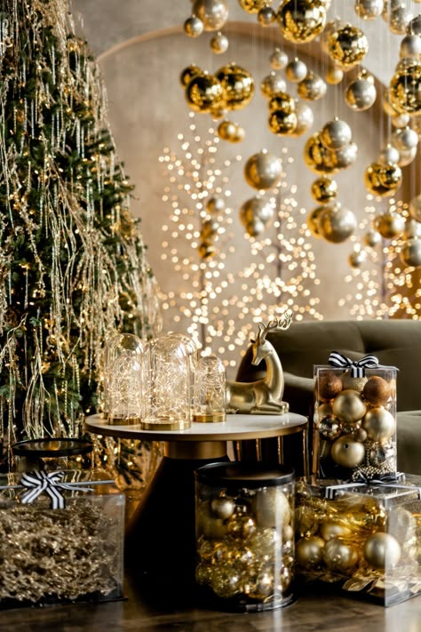 Floating Wish— Winter 2022 | Mint Room Studios Modern Christmas Decor Living Rooms, Christmas Trends 2023/24, Christmas Stage Decor, Christmas Decor Ideas 2023 Trends, Salon Christmas Decor, Extravagant Christmas, Mint Room, Christmas Dining Table, Christmas Set