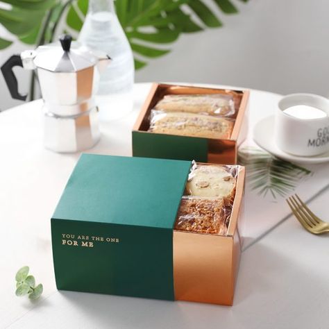 Luxury Cake Box Packaging, Cookie Gift Boxes Diy, Cake Box Packaging Design, Cake Box Design Packaging Ideas, Bakery Box Design, Cake Box, Bakery Boxes Packaging, Cake Boxes Packaging, Pasta Box