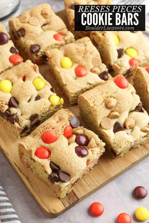 Reese's Pieces Cookies, Best Cookie Recipe Ever, Reeses Cookies, Chocolate Cookie Bars, Reese's Chocolate, Reese's Pieces, Chocolate Chip Bars, Peanut Butter Chocolate Bars, Cookie Bar