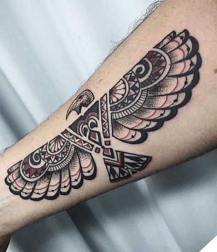 Eagle tribal Cree Indigenous Tattoos, Aztec Eagle Tattoo, Chrome Tattoo, Grave Tattoo, Thunderbird Tattoo, Falcon Tattoo, Aztec Drawing, Mayan Tattoos, Red Hawk