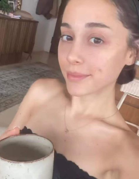 Celebrities Without Makeup, No Makeup, Without Makeup, Ariana Grande, A Woman, Celebrities, Makeup, Instagram, Make Up