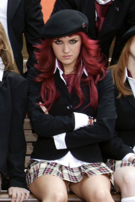 Roberta Rebelde Outfits, Rebelde Fashion, Rebelde Outfits, July 31, Crochet Fashion, Her Style, Wallpapers, Lifestyle, Celebrities