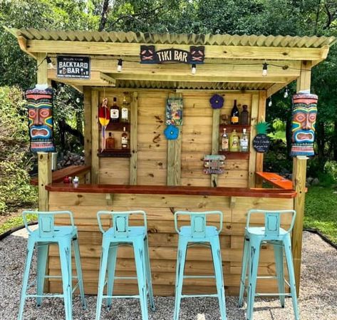 30 Outdoor Bar Ideas for a Perfect Backyard Chill in 2024 Poolside Tiki Bar Ideas, Outdoor Tiki Bar Ideas, Tiki Bar Ideas, Tiki Bars Backyard, Beach House Bar, Outdoor Bar Ideas, Outdoor Tiki Bar, Outdoor Bars, Deck Bar