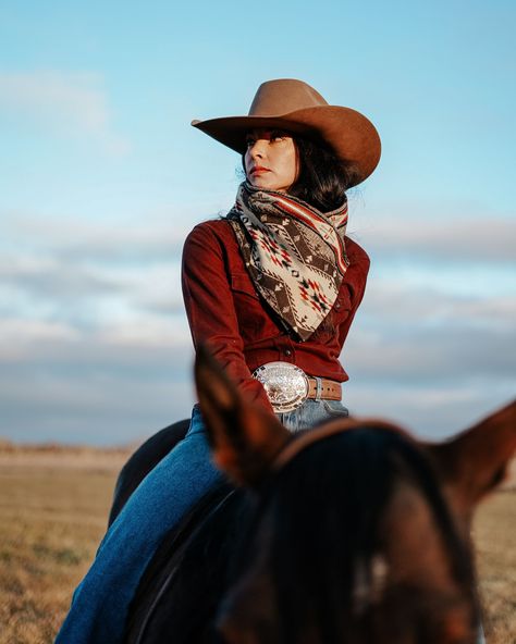 Photo work for the real MVP and my favorite cheese 🥰 Photographing teeny tiny Lauren is always my favorite. Check out her wicked talent 👉 @c.h.w._co #cowgirl #cowboylife #cowhorse #aqha #westernlifestyle #buckaroo #cowgirlfashion Saddle Tramp, Graphic Design Content, Cowgirl Photography, Cowgirl And Horse, Boys Life, Photo Work, Cowboy And Cowgirl, Country Western, Cowgirl Style