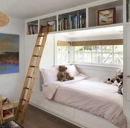 kids room design with built in beds and daybeds. Lots of ideas for bunks on this site. Childrens Day Bed, Alcove Bed, Bed Nook, Built In Bed, Kids Bunk Beds, Kids' Bed, Window Seat, Design Interior, Bedroom Storage