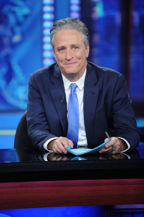 Review: Jon Stewart hits right notes in his &apos;Daily Show&apos; exit - Chicago Tribune Comedy Festival, Jon Stewart, Man Crush Monday, The Daily Show, Stephen Amell, Best Moments, Live Entertainment, When I Grow Up, Family Events