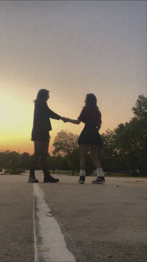 wlw couple, wlw aesthetic, wlw couple photo ideas, sapphic love, lgbtq+, lesbian couple, sunset, dancing Lgbtq Love Aesthetic, Fall Couple Aesthetic Wlw, Dancing Together Aesthetic, Opposite Aesthetic Couple Wlw, Wlw Core Aesthetic, Nblnb Couple Aesthetic, Wlw Teen Couple, Sapphic Couple Photos, Wlw Photo Ideas