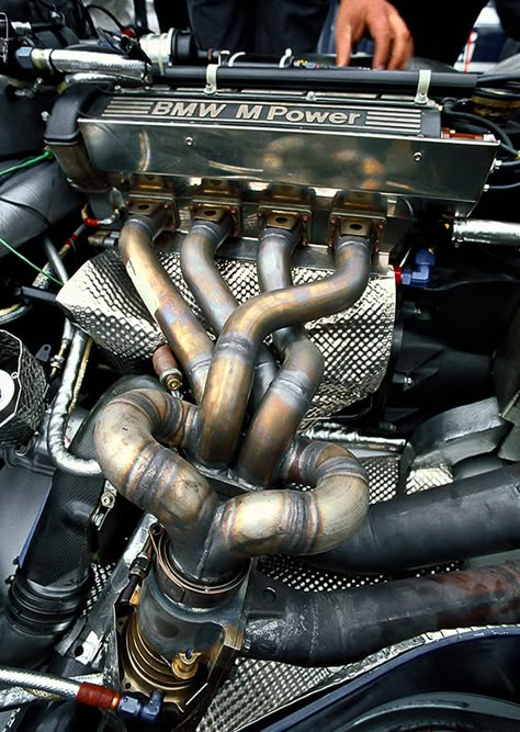 Car Engines, M Power, Bmw 2002, Motor Works, Bmw 4, Sport Automobile, Race Engines, Motor Racing, Koenigsegg