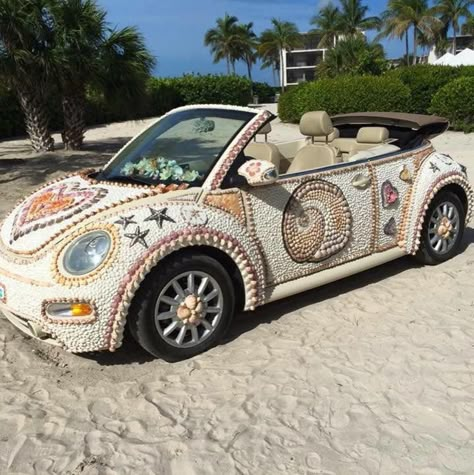 Beachy VW Bug Car Aesthetic, Volkswagen Beetle Aesthetic, Combi Hippie, Buggy Car, Hippie Car, Car Things, Car Deco, Beach Cars, Girly Car