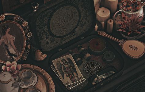 Tarot Box | AggressiveKitty on Patreon Sims 4 Trinkets Cc, Sims Fashion, Sims 4 Mm, Sims 4 Collections, Sims 4 Build, Guest Book Sign, Sims 4 Cc Finds, Sims Mods, Sims 4 Cc