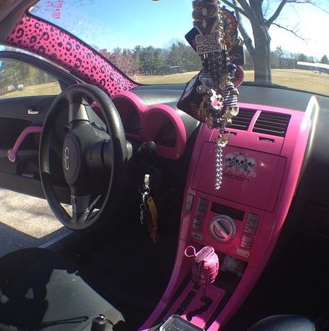 Y2k Car Accessories, 2000s Car Aesthetic, Mcbling Car, Mcbling Car Interior, Car Mods Interior Pink, Juicy Couture Car Accessories, Leopard Print Car Decor, Leapord Print 2000s, 2000s Leopard Print