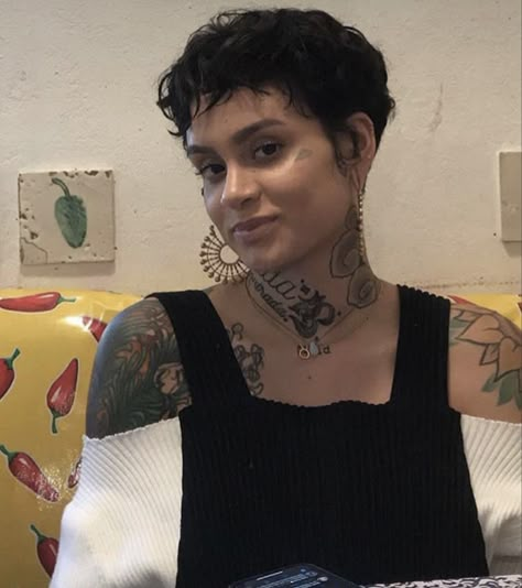 Kehlani Short Hair Pixie, Kehlani Pixie Haircut, Kehlani Short Hair, Kehlani Hair, Curled Pixie, Short Hair Inspo, Curly Hair Inspo, Curly Pixie Cuts, Short Hair Pixie