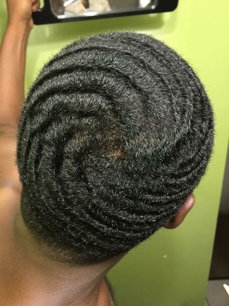 Swirl Dyed 360 Waves Men, 360 Swirl Waves, 360 Waves Men Taper, 360 Waves With Beard, Black Guy With Waves, Fade Haircut With Beard, Black Man Haircut Fade, 360 Waves Hair, Man Haircut