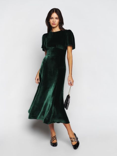 Midi Dresses | Reformation Velvet Dresses Outfit, Midi Skirt Fall, Velvet Dress Short, Green Velvet Dress, Christmas Party Outfit, Velvet Midi Dress, Christmas Party Outfits, Vintage Style Dresses, Green Midi Dress