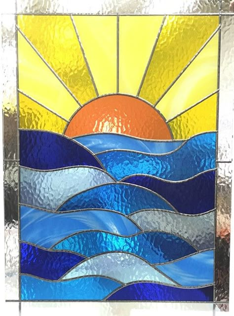 Stain Glass Sunset Patterns, Glass Painting Designs On Window, Stained Glass Landscape Simple, Vitray Art Ideas Easy, Ocean Stained Glass Window, Glass Window Painting Ideas, Beachy Stained Glass Patterns, Sunrise Stained Glass Pattern, Stained Glass Sunrise