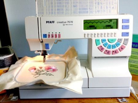 The Pfaff 7570 is an outstanding sewing machine for embroidery. Sewing Machine Ideas, Pfaff Embroidery, Embroidery Sewing Machine, Sewing Machines Best, Pfaff Sewing Machine, Sewing Headbands, Bucket Ideas, Embroidery Quilting, Sewing Machine Projects