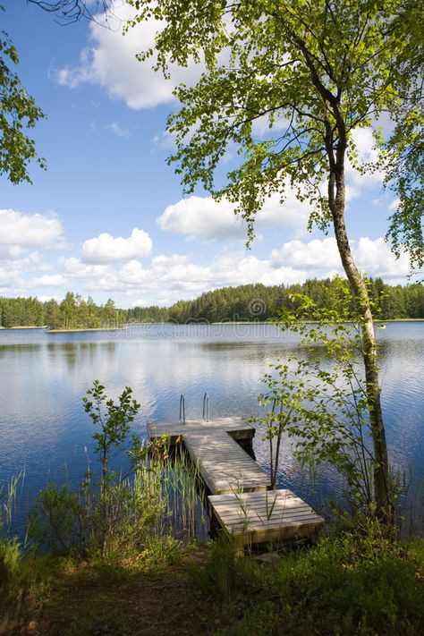 Summer Lake, Alam Yang Indah, Lake Life, Lonely Planet, Helsinki, Amazing Nature, Nature Pictures, Beautiful World, In The Middle