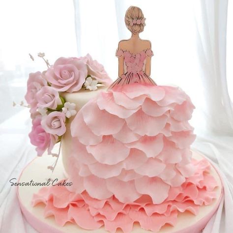 Birthday Cake Ideas Girl, Debut Cake, Old Birthday Cake, Spring Wedding Cake, Chocolate Cake Designs, Woman Design, Simple Cake Designs, 18th Birthday Cake, Cakes For Women