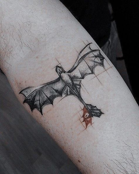 Subtle How To Train Your Dragon Tattoo, Toothless Stitch Tattoo, Tattoo Ideas How To Train Your Dragon, Nightfury Tattoos, Deatheater Tattoo Design, Toothless Tattoo Night Fury, How To Train Your Dragon Tattoos, Night Fury Tattoo, How To Train Your Dragon Tattoo