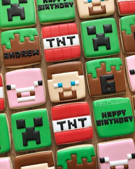 Boys 8th Birthday, Diy Minecraft Birthday Party, Minecraft Cookies, Minecraft Party Decorations, Minecraft Birthday Cake, Harry Birthday, Sugar Cookie Royal Icing, Minecraft Birthday Party, Sugar Cookie Designs