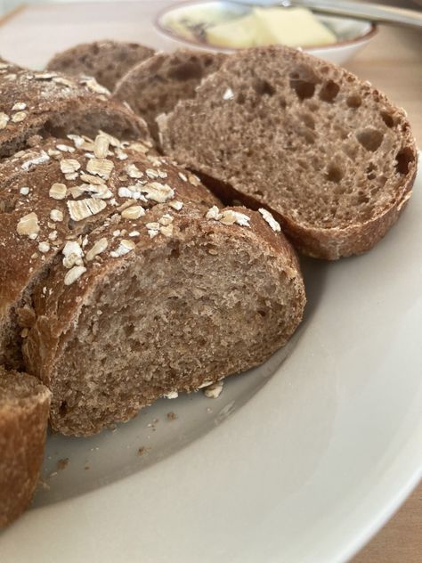 This Cheesecake Factory Brown Bread recipe tastes just like the original, but is made better with sourdough! Cheesecake Sourdough Bread, Cheesecake Factory Brown Bread, Conchas Pan, Brown Bread Recipe, Basil Bread, Toasted Oats, Honey Oats, How To Make Cheesecake, Bread Sourdough