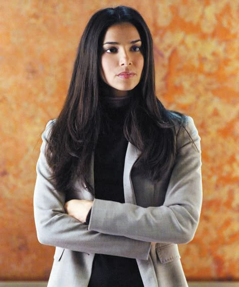 Roselyn Sanchez Rosalyn Sanchez, Roslyn Sanchez, Tough Women, Roselyn Sanchez, Tough Woman, Without A Trace, Tv Show Outfits, Tv Watch, Female Actresses