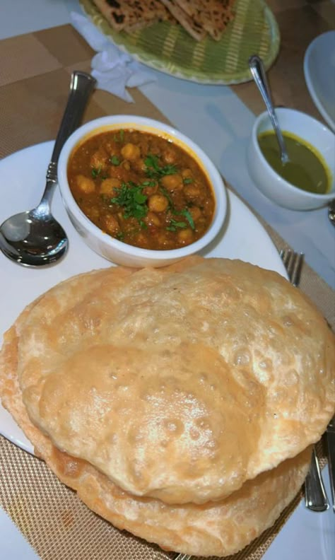 Desi Breakfast Snap, Chole Bhature Snapchat Story, Chole Bhature Snap, Fake Snap Pic Food, Indian Street Food Snap, Lunch Snapchat Stories, Indian Food Snap, Desi Food Snapchat, Lunch Snap