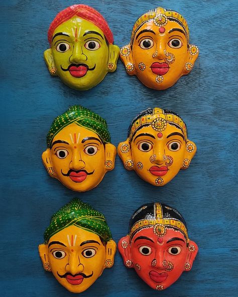 Cheriyal Mask, Cheriyal Art, Clay Tree, Applique Wall Hanging, Coconut Shell Crafts, Paint Color Wheel, Indian Arts And Crafts, Fabric Painting Techniques, Temple Art