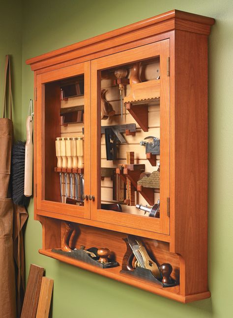 Woodsmith Plans, Woodworking Tool Cabinet, Cabinet Woodworking Plans, Tool Storage Cabinets, Cabinet Plans, Woodworking Storage, Kabinet Dapur, Shop Cabinets, Tool Cabinet