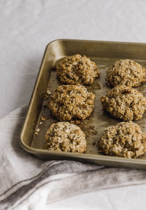 Indulge in the tropical flavors of these banana and coconut cookies! These soft, chewy, and healthy cookies are perfect for satisfying your sweet tooth. Banana Coconut Cookies, Banana Cookie Recipe, Cookies Chewy, Recipe Banana, Banana Oatmeal Cookies, Oatmeal Cookies Chewy, Cinnamon Oatmeal, Banana Cookies, Healthy Sweet Treats