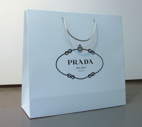 Prada paper bag Luxury Paper Bag, Bags Brands, Gucci Gift, Prada Gifts, Branded Shopping Bags, Sweet Station, Paper Bag Design, Luxury Packaging Design, Instagram Inspiration Posts