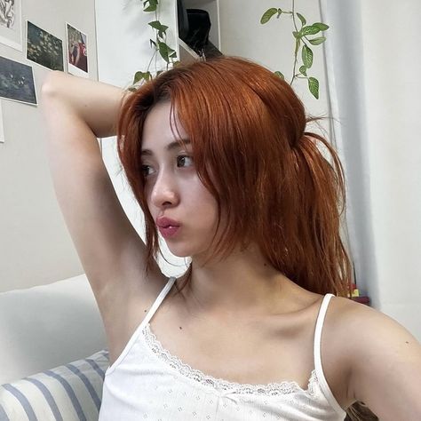 Yunjin Kim, Yunjin Icon, Huh Yunjin, Pre Debut, Orange Hair, Girl Icons, K Idols, Instagram Update, Korean Girl