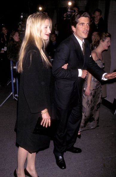 carolyn bessette kennedy George Magazine, Carolyn Bessette, John Junior, Jfk Jr, John Fitzgerald, 2nd Anniversary, Martha's Vineyard, After Life, Famous Women