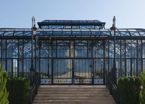 The Glass Hall at the @theconservatoryblackberryridge was the perfect setting for Becca and Matt’s elegant reception! ✨🩵🥂💍 #chattanoogawedding #tennesseeweddings #southernwedding #chattanoogaeventplanner #tennesseebride #chattanoogaweddingphotographer #weddingdaydetails #southernweddinginspo #glasshallwedding #chattanoogaweddingvenue #weddingstyle #weddinginspiration #chattanoogavendors #receptiondetails #weddingreceptiondecor #weddingplanning #elegantwedding #beforethevows #weddingdesign V... Chattanooga Wedding Venues, Chattanooga Wedding, Southern Wedding, Wedding Reception Decorations, The Glass, Event Planner, Blackberry, Wedding Designs, Elegant Wedding