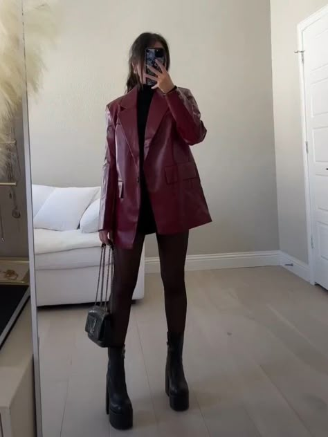 Dark Feminine Style, Feminine Aesthetic Outfits, Dark Outfits, Leather Jacket Outfits, Neue Outfits, Fashion Mistakes, Outfit Inspo Fall, Leather Blazer, Edgy Outfits