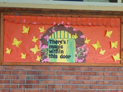 Encanto Door Decorations Classroom, Encanto School Theme, Encanto Bulletin Board Ideas, Encanto Bulletin Board, Encanto Classroom Door, Encanto Decoration Ideas, Encanto Classroom Theme, Encanto Classroom, Encanto Room