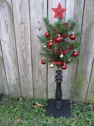 Using upcycled chair spindles and some old Christmas tree branches make a perfect little Christmas tree for small spaces such as nursing homes or hospital. #MyRepurposedLife #repurposed #chair #spindles #Christmas #tree #decor via @repurposedlife Spindle Projects, Christmas Diy Tree Decor, Trees Craft, Old Christmas Tree, Spindle Crafts, Diy Tree Decor, Christmas Tree Branches, Diy Tree, Little Christmas Trees