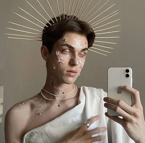 Fairy Fantasy Makeup, Divine Makeup, Angel Makeup, Male Portrait Poses, Cottage Aesthetic, Angel Outfit, Male Makeup, Make Up Inspo, Halloween Inspo