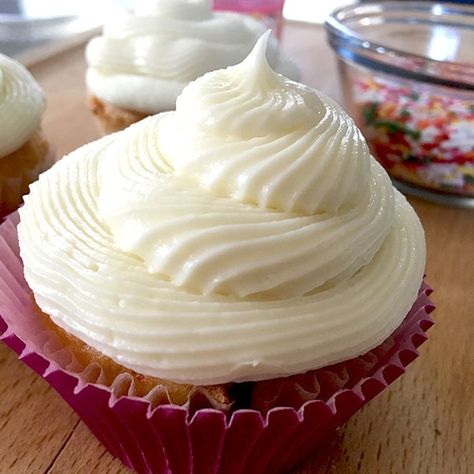 Almond Cream Cheese, Homemade Cream Cheese Frosting, Cream Cheese Icing Recipe, Almond Frosting, Flavored Cream Cheeses, Homemade Cream Cheese, Cheese Frosting Recipe, Cream Cheese Desserts, Cake Frosting Recipe