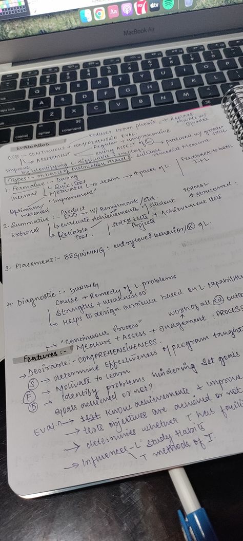 Aesthetic Messy Handwriting, Messy Handwriting Aesthetic, Messy Notes Aesthetic, Messy Notes, Handwriting Template, Bio Notes, Messy Handwriting, Handwriting Examples, Perfect Handwriting