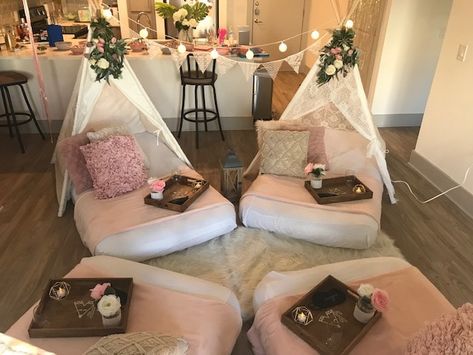 Boho Chic Slumber Party, Slumber Party Setup Ideas, Boho Sleepover Party, Bachelorette Sleepover, The Ultimate Sleepover, Adult Slumber Party, Ultimate Sleepover, Teepee Sleepover, Sleepover Tents