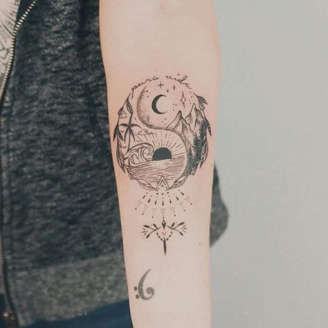 Chinese Tattoo Ideas Black Tattoo Yin Yang Tattoo Meaning, Yin Yang Tattoo, Balance Tattoo, Moon Sun Tattoo, Hippie Tattoo, Yang Tattoo, Yin Yang Tattoos, Boho Tattoos, Chinese Tattoo