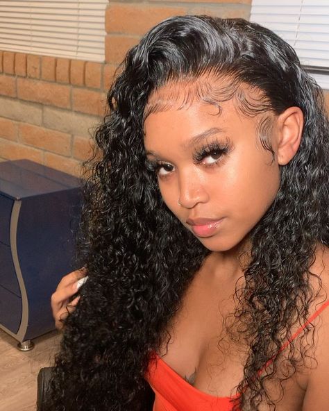 ° 🎀 Chanel de beautee 🎀 ° on Instagram: “It’s the baby hair & lashes for me 😍😩 somebody tag the lash girl 😍😍” Natural Baby Hairs On Wig, Curly Black Wig, Natural Black Hair Color, Lace Wigs Styles, Natural Waves Hair, Curly Lace Wig, Sleek Ponytail Hairstyles, Remy Hair Wigs, Baby Hairs