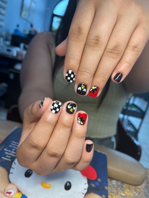 #nailart #sanrio #sanrionails #gelpolish #gelmanicure #shortnaildesigns Badtz Maru Acrylic Nails, Sanrio Nails Ideas, Badtz Maru Outfit Ideas, Sanrio Manicure, Sanrio Nails Design, Sanrio Nail Ideas, Badtz Maru Nails, Short Sanrio Nails, Sanrio Nails Short