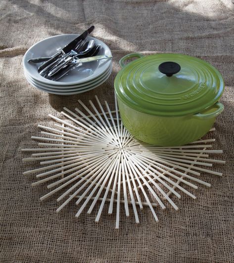 A trivet made from take-out chopsticks, "one of the most common junk drawer staples," according to Danny. Chopsticks Crafts, Using Chopsticks, Dollar Tree Diy Crafts, Junk Drawer, Tree Crafts, Dollar Tree Diy, Trivets, Chopsticks, Diy Projects To Try