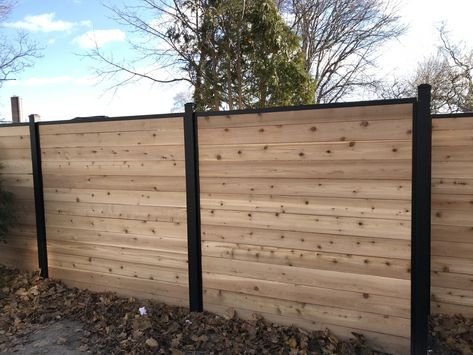 Horizontal Fence Gallery Diy Slip Fence, Slip Fence, Black Aluminum Fence, Design Per Patio, Diy Backyard Fence, Wood Fence Design, Modern Fence Design, Privacy Fence Designs, Backyard Fence