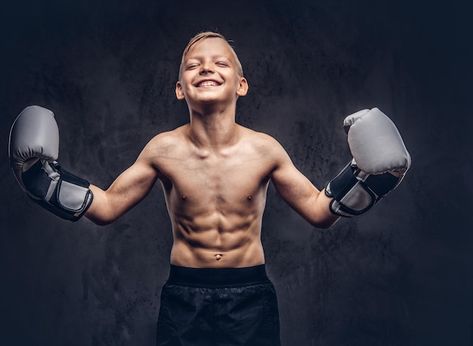 Boxer Aesthetic, Sport Portraits, Boys Boxers, Human Poses Reference, Human Poses, Boxing Gloves, Kids Boxing, Video New, Free Photo