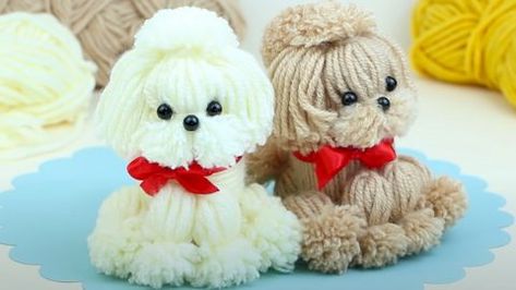 How to Make a DIY Yarn Dog | DIY Joy Projects and Crafts Ideas Tissue Roll Crafts, Christmas Cave, Craft Ideas With Paper, Ideas With Paper, Wool Crafts Diy, Yarn Animals, Easy Yarn Crafts, Pom Dog, Woolen Craft