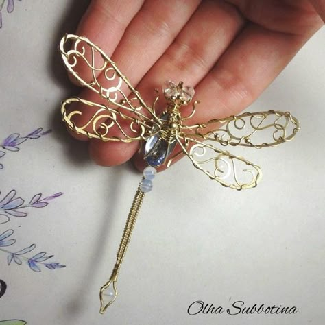 Wire Dragonfly, Wire Jewelry Patterns, Wire Wrap Jewelry Designs, Rings Ideas, Bijoux Fil Aluminium, Dragonfly Jewelry, Wire Jewelry Designs, Diy Wire Jewelry, Wire Work Jewelry